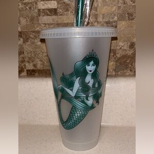 NWOT Starbucks Cup- Venti (24 oz)